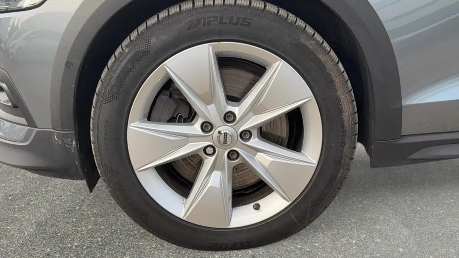 VOLVO V60 V60 CC D4 AWD aut