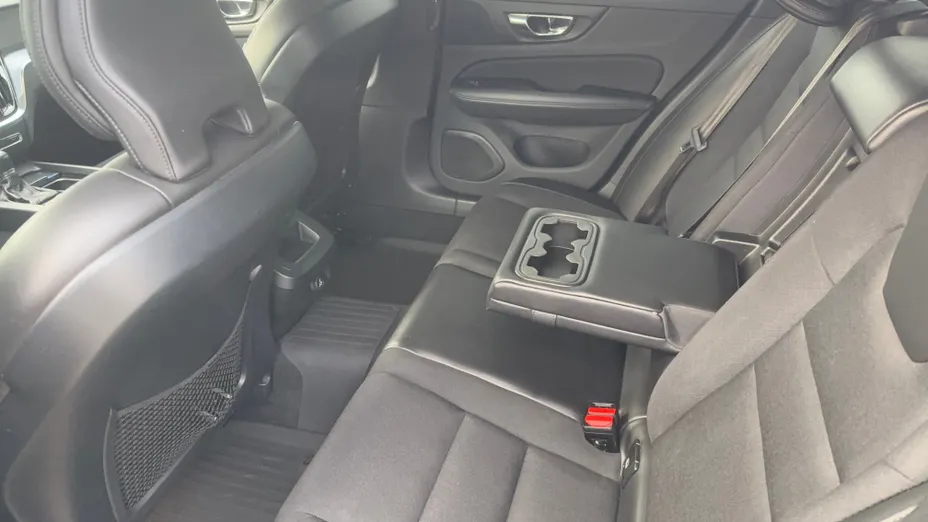 VOLVO V60 V60 CC D4 AWD aut