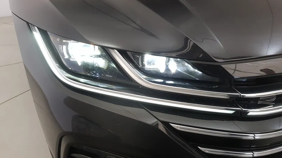 VOLKSWAGEN Arteon Arteon 2.0 TSI R-Line DSG