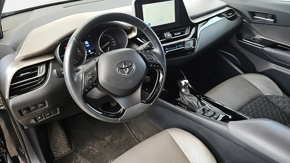 TOYOTA C-HR C-HR 1.8 Hybrid GPF Executive