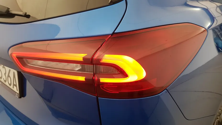 FORD Focus Focus 1.0 EcoBoost mHEV Titanium X aut