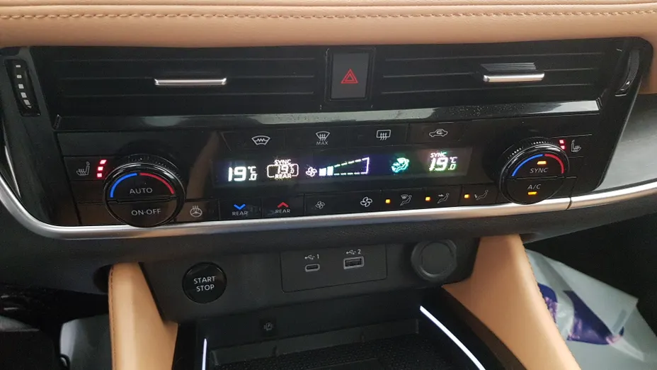 NISSAN X-Trail X-Trail 1.5 VC-T e-POWER Tekna e-4ORCE