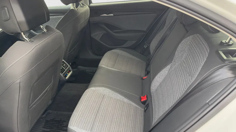 SKODA Superb Superb 2.0 TDI SCR Selection DSG