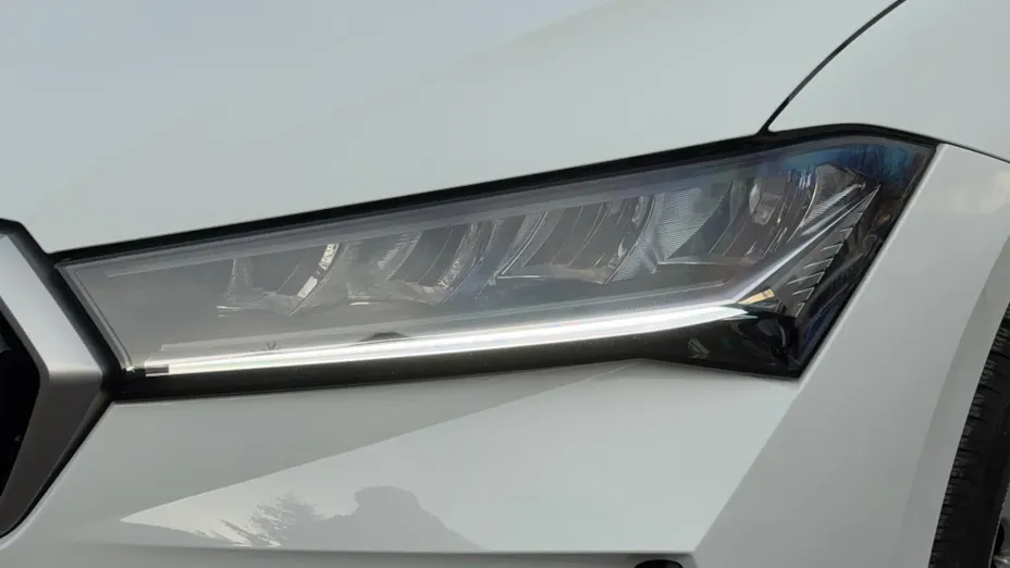 SKODA Superb Superb 2.0 TDI SCR Selection DSG