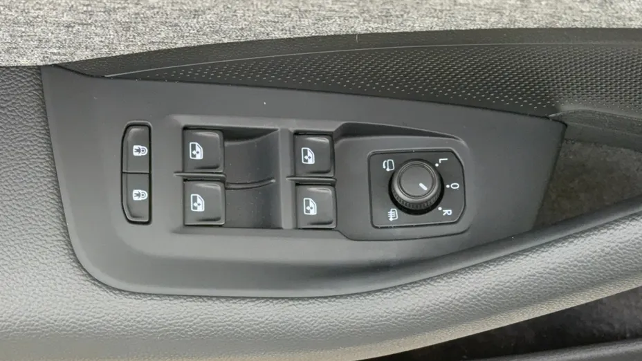 SKODA Superb Superb 2.0 TDI SCR Selection DSG