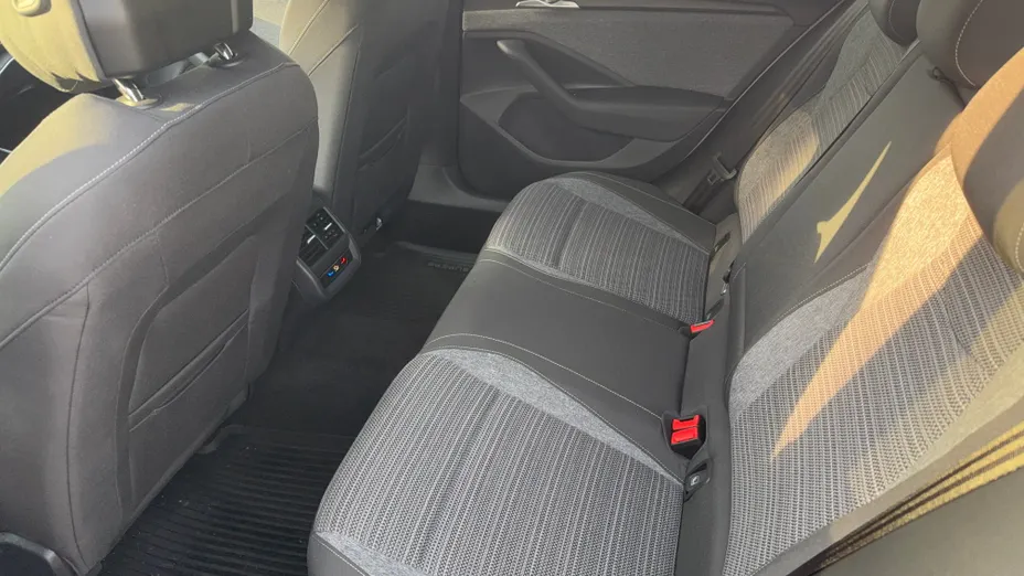 SKODA Superb Superb 2.0 TDI SCR Selection DSG