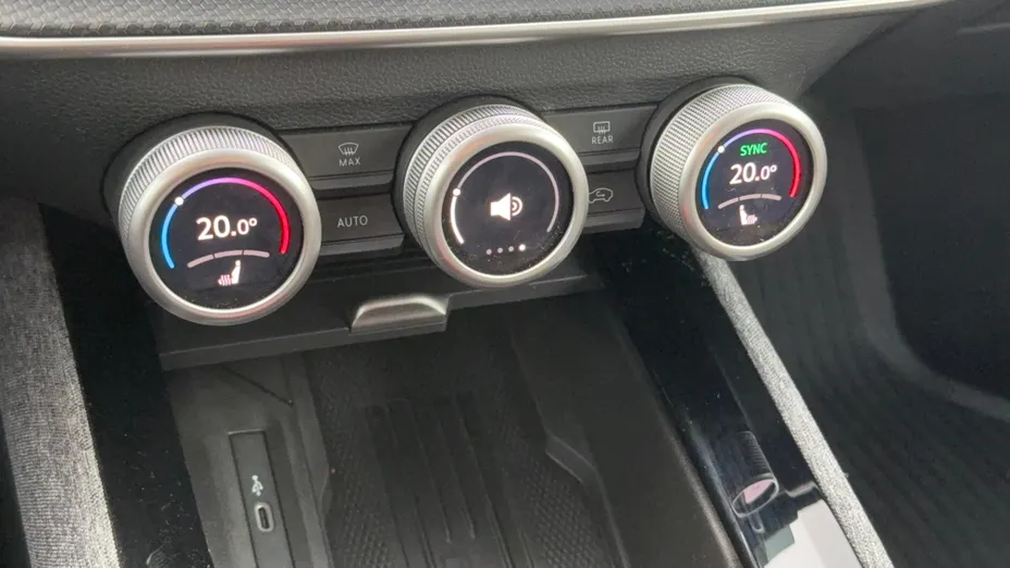 SKODA Superb Superb 2.0 TDI SCR Selection DSG