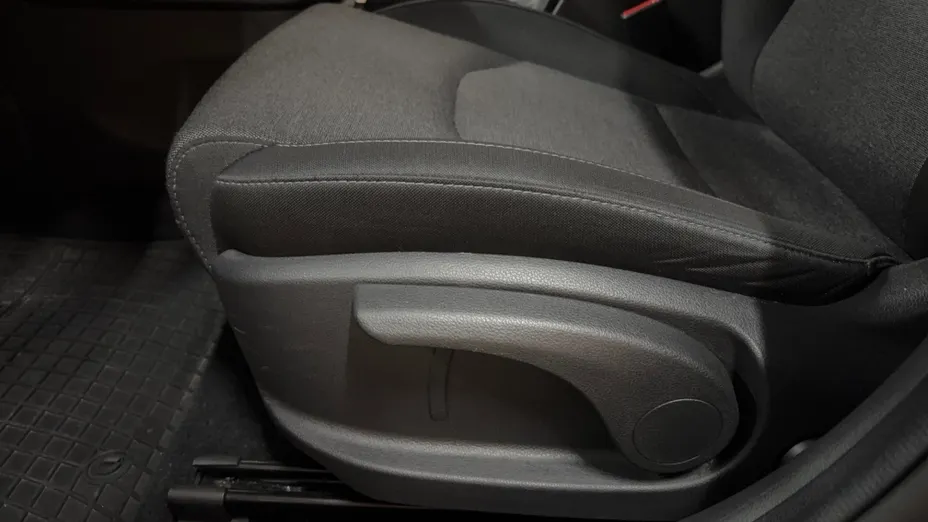 HYUNDAI i30 i30 1.5 T-GDI 48V Smart