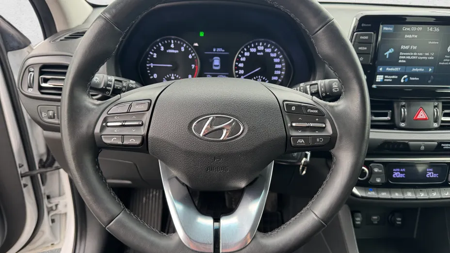 HYUNDAI i30 i30 1.0 T-GDI Smart