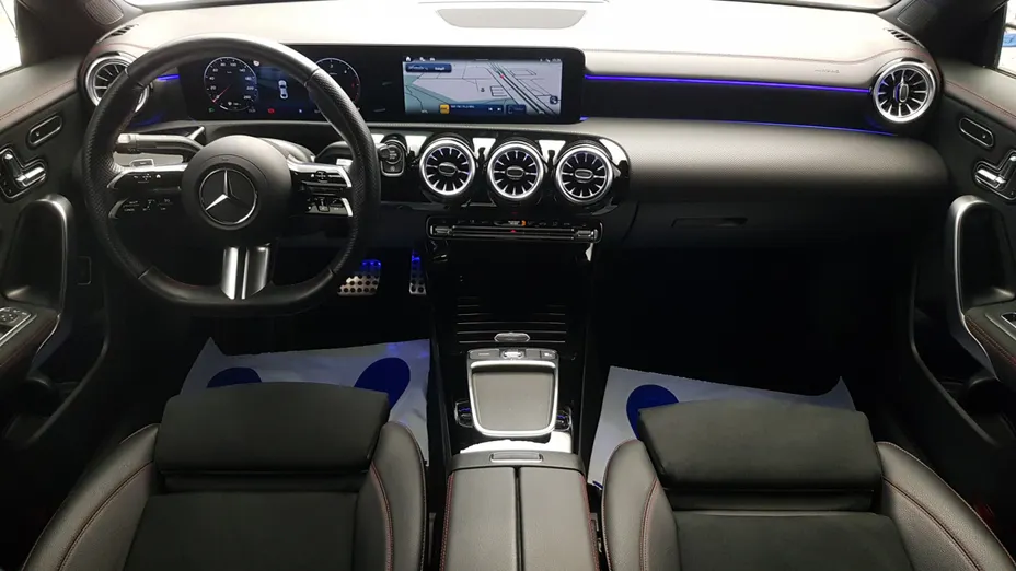 MERCEDES-BENZ CLA CLA 220 d AMG Line 8G-DCT