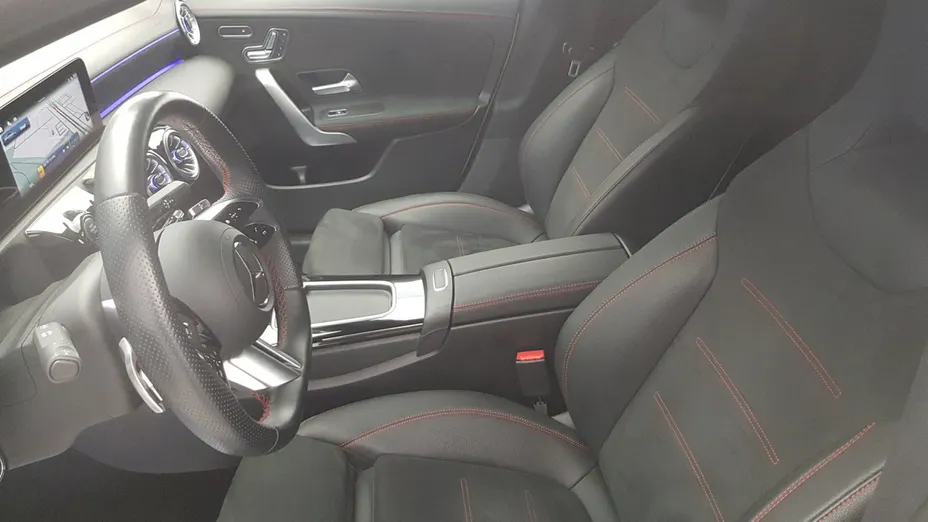 MERCEDES-BENZ CLA CLA 220 d AMG Line 8G-DCT