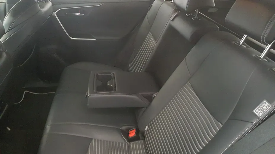 TOYOTA RAV4 RAV4 2.5 Hybrid Black Edition by JBL 4x4