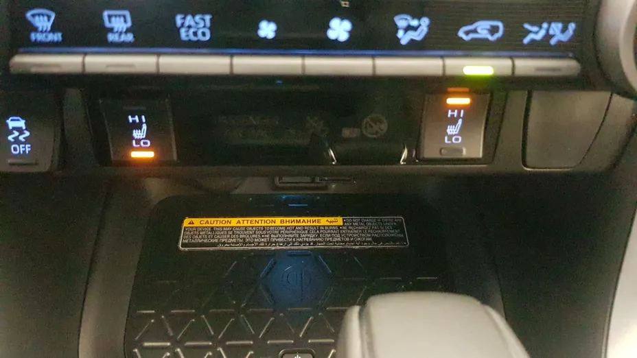 TOYOTA RAV4 RAV4 2.5 Hybrid Black Edition by JBL 4x4