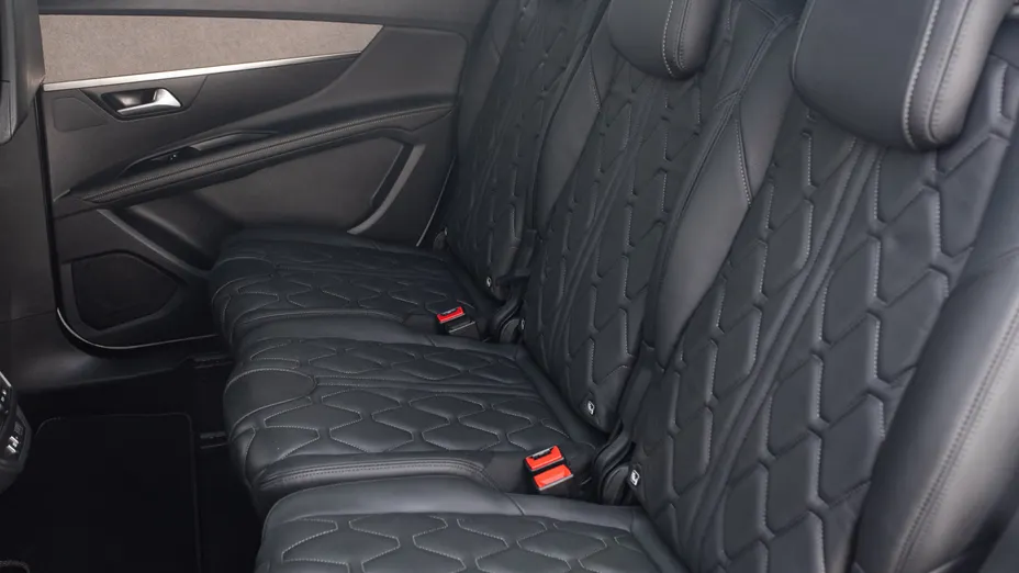 PEUGEOT 5008 5008 1.6 PureTech GT S&S EAT8