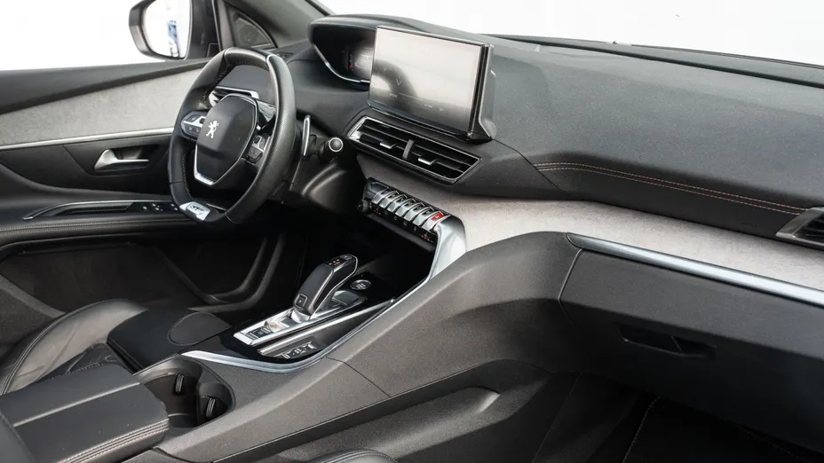 PEUGEOT 5008 5008 1.6 PureTech GT S&S EAT8