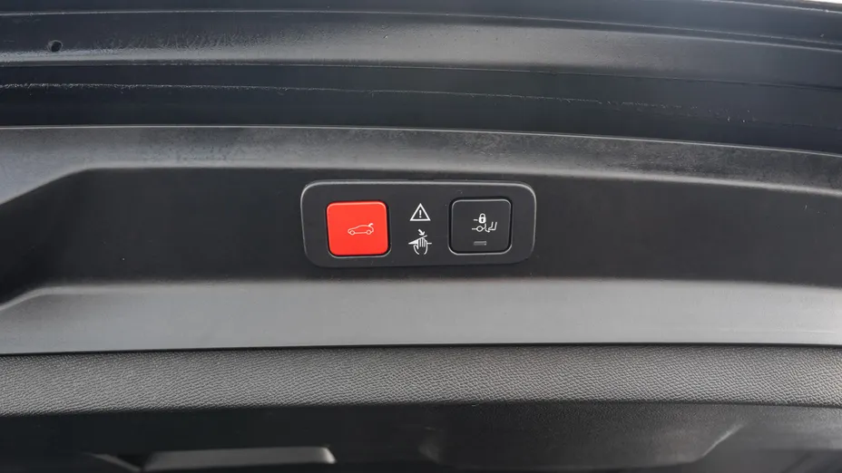 PEUGEOT 5008 5008 1.6 PureTech GT S&S EAT8