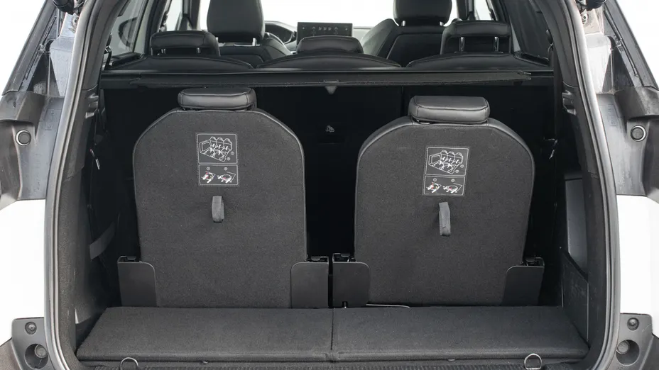 PEUGEOT 5008 5008 1.6 PureTech GT S&S EAT8