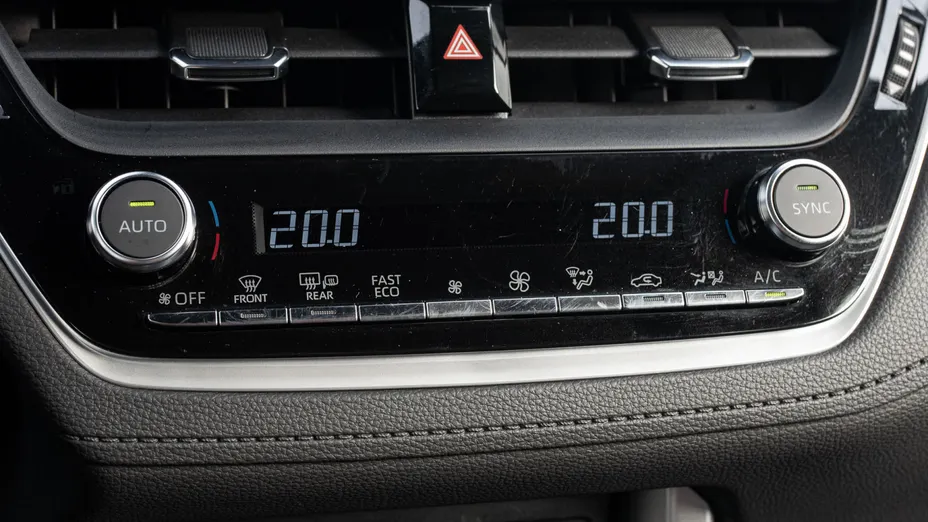 TOYOTA Corolla Cross Corolla Cross 2.0 Hybrid Comfort