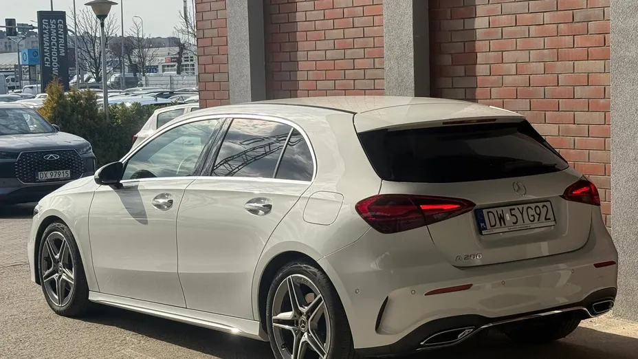 MERCEDES-BENZ A Klasa A 200 AMG Line 7G-DCT