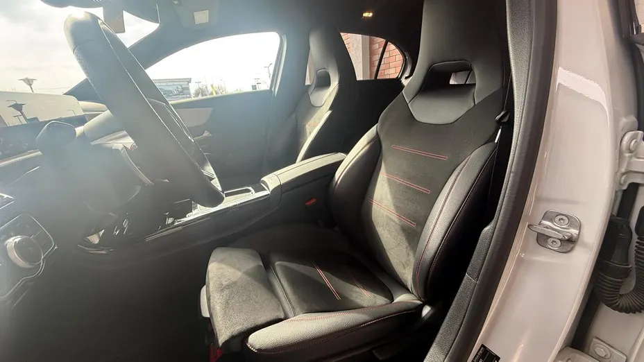 MERCEDES-BENZ A Klasa A 200 AMG Line 7G-DCT