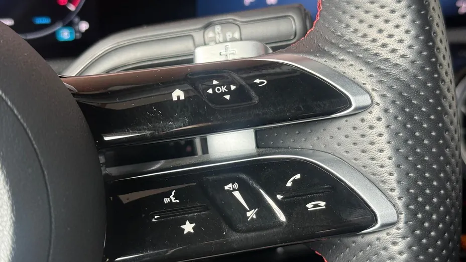 MERCEDES-BENZ A Klasa A 200 AMG Line 7G-DCT