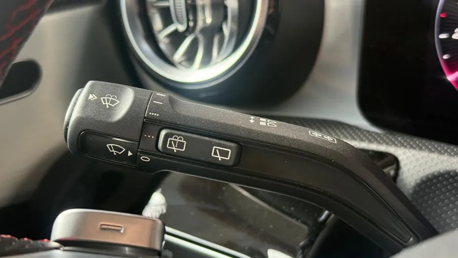 MERCEDES-BENZ A Klasa A 200 AMG Line 7G-DCT