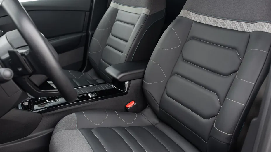 CITROEN C4 C4 1.2 PureTech Max S&S EAT8