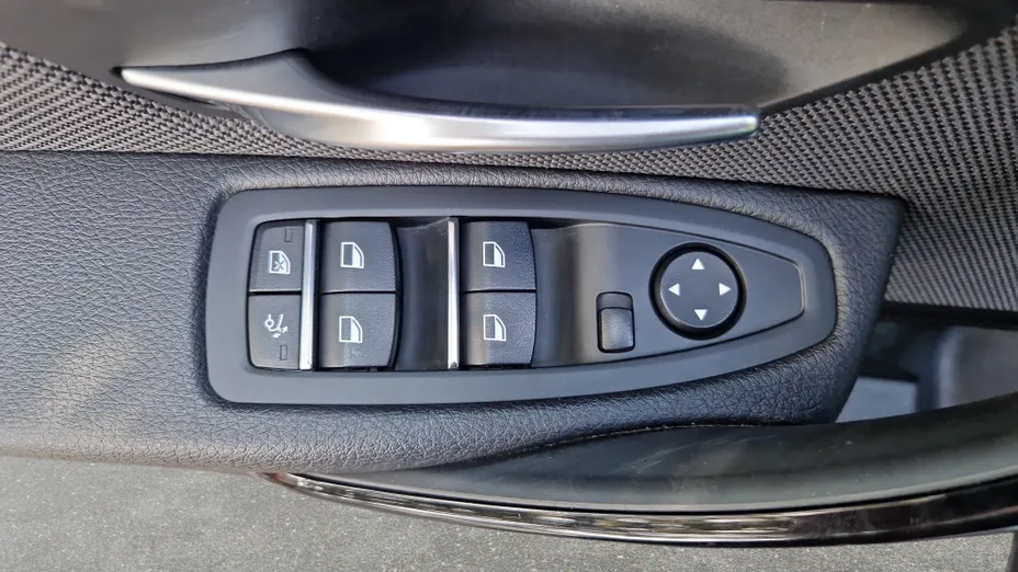 BMW Seria 3 Gran Turismo 318d Sport Line aut