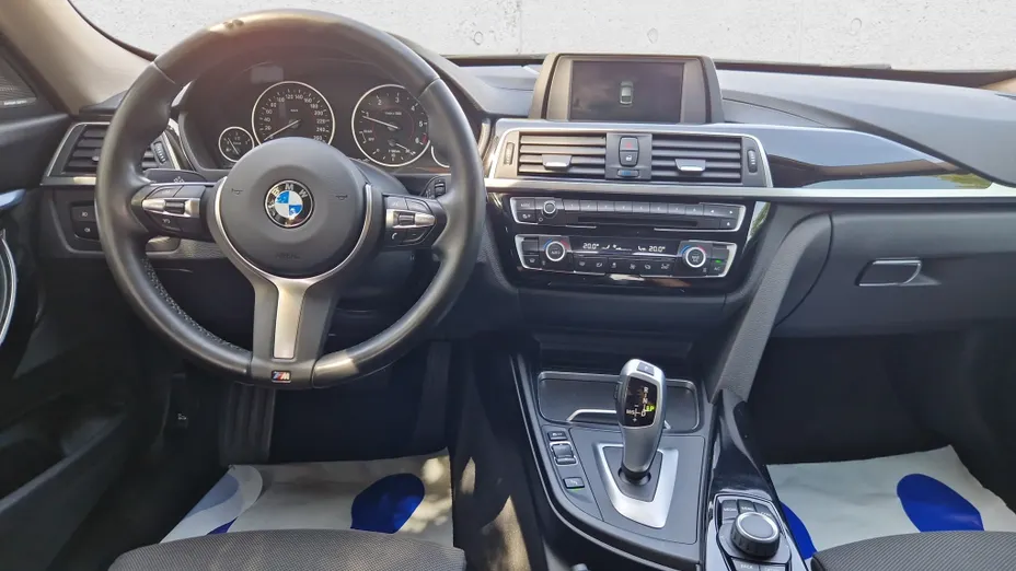 BMW Seria 3 Gran Turismo 318d Sport Line aut