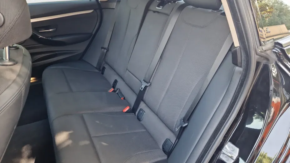 BMW Seria 3 Gran Turismo 318d Sport Line aut