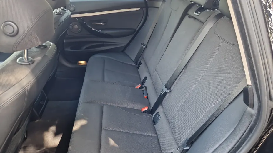 BMW Seria 3 Gran Turismo 318d Sport Line aut