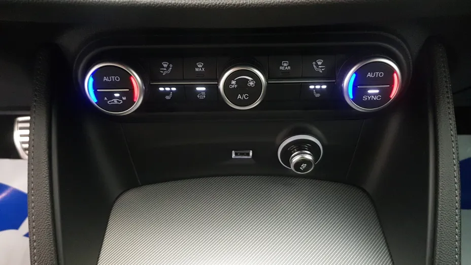 ALFA ROMEO Stelvio Stelvio 2.0 Turbo Veloce Q4 aut