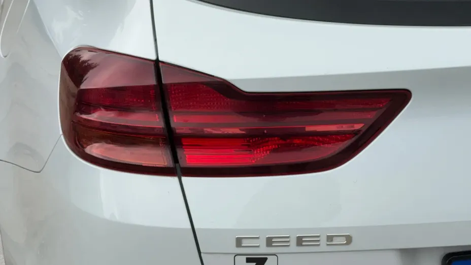 KIA Cee'd Ceed 1.0 T-GDI S