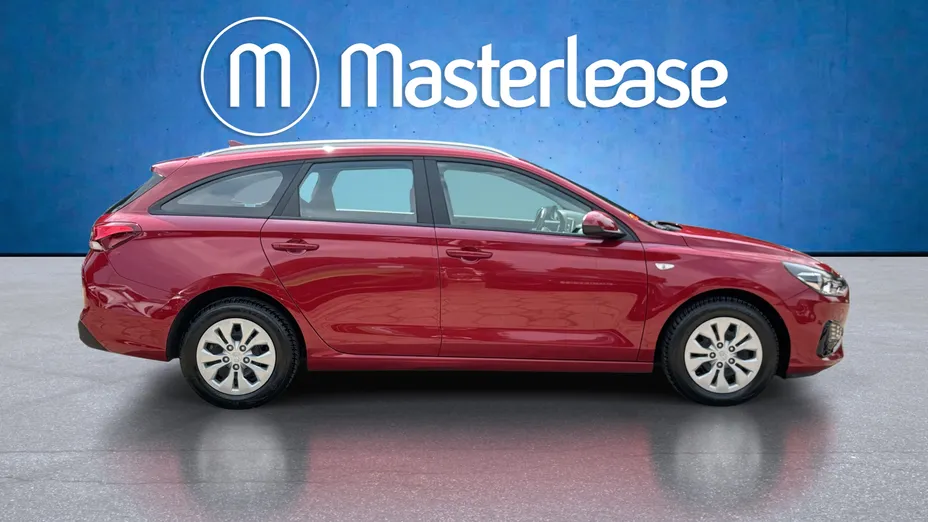 HYUNDAI i30 i30 1.5 DPI Classic +