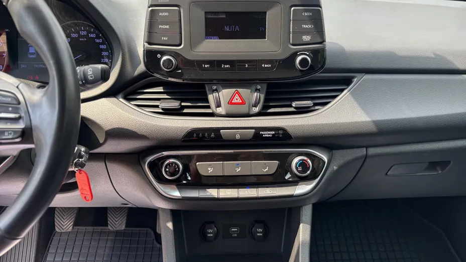 HYUNDAI i30 i30 1.5 DPI Classic +