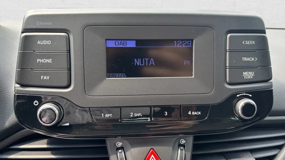 HYUNDAI i30 i30 1.5 DPI Classic +