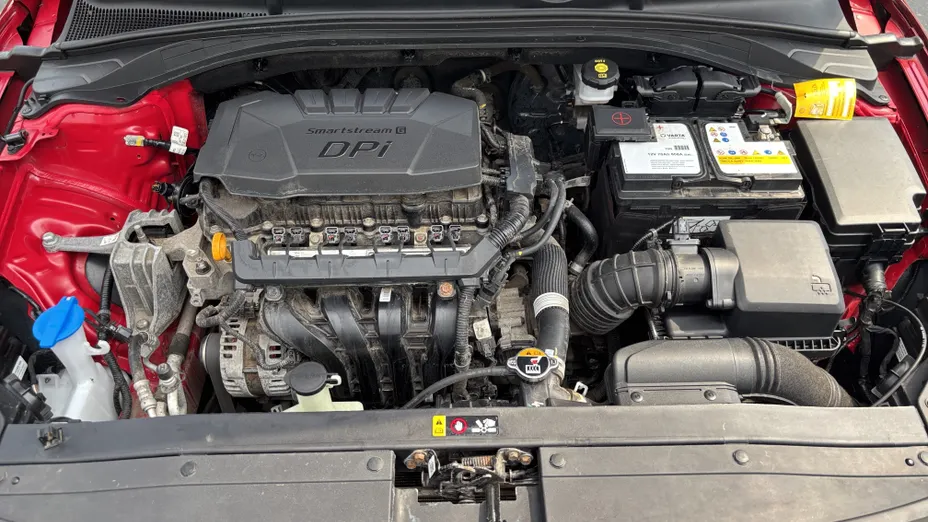 HYUNDAI i30 i30 1.5 DPI Classic +