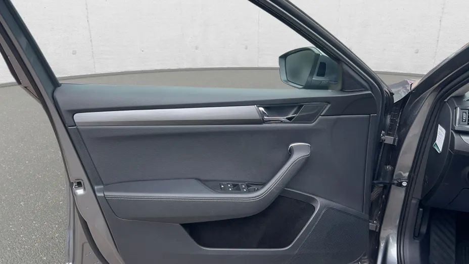 SKODA Superb Superb 2.0 TSI Style DSG
