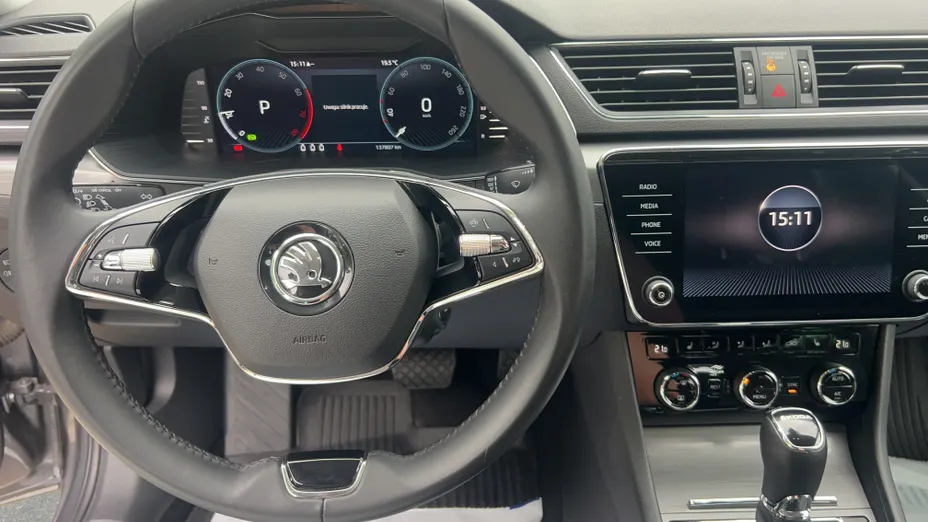 SKODA Superb Superb 2.0 TSI Style DSG