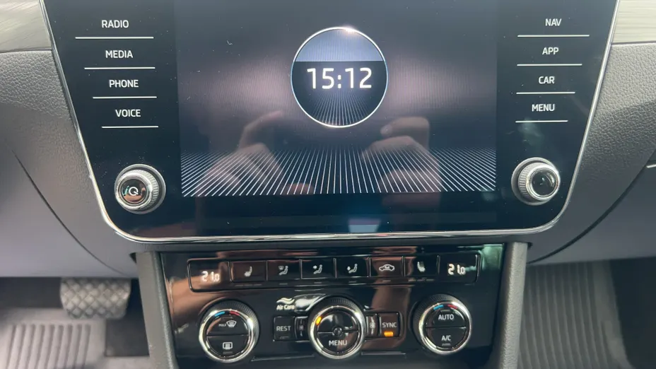 SKODA Superb Superb 2.0 TSI Style DSG