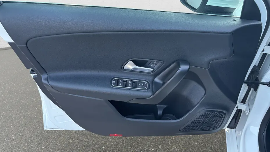 MERCEDES-BENZ A Klasa A 180 Style 7G-DCT