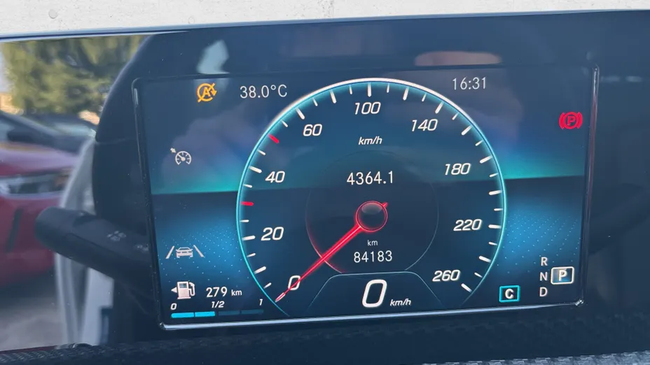 MERCEDES-BENZ A Klasa A 180 Style 7G-DCT