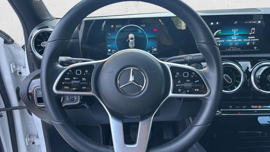 MERCEDES-BENZ A Klasa A 180 Style 7G-DCT