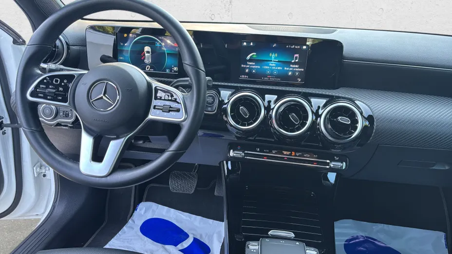 MERCEDES-BENZ A Klasa A 180 Style 7G-DCT