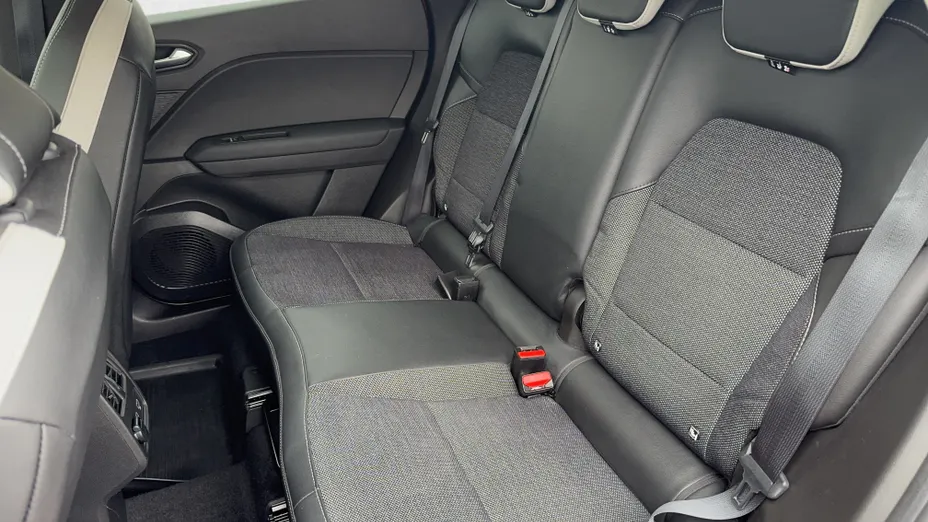 RENAULT Captur Captur 1.6 E-TECH Full Hybrid 145 Techno
