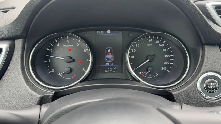 NISSAN Qashqai Qashqai 1.3 DIG-T N-Connecta