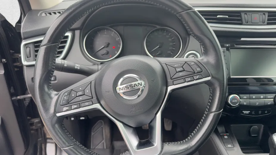 NISSAN Qashqai Qashqai 1.3 DIG-T N-Connecta