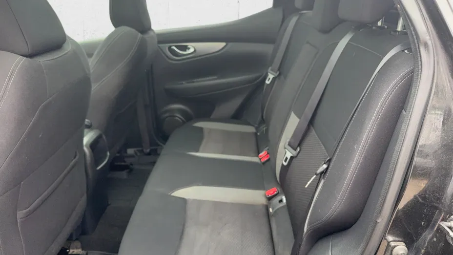 NISSAN Qashqai Qashqai 1.3 DIG-T N-Connecta
