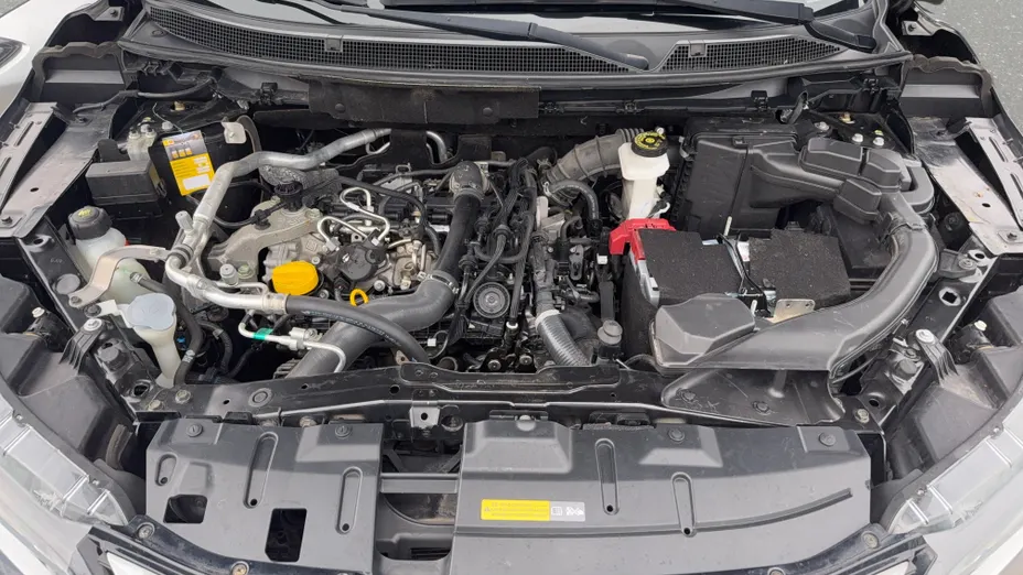 NISSAN Qashqai Qashqai 1.3 DIG-T N-Connecta