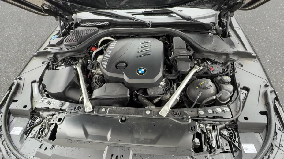 BMW Seria 5 520d mHEV M Sport aut